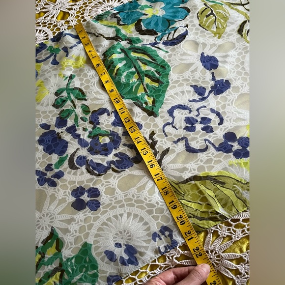 Chiffon floral scarf - Picture 8 of 8